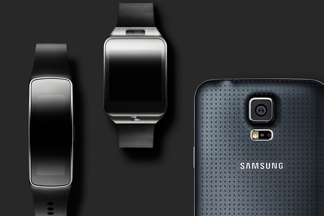 Samsung Gear Fit, Gear 2 и Galaxy S5.