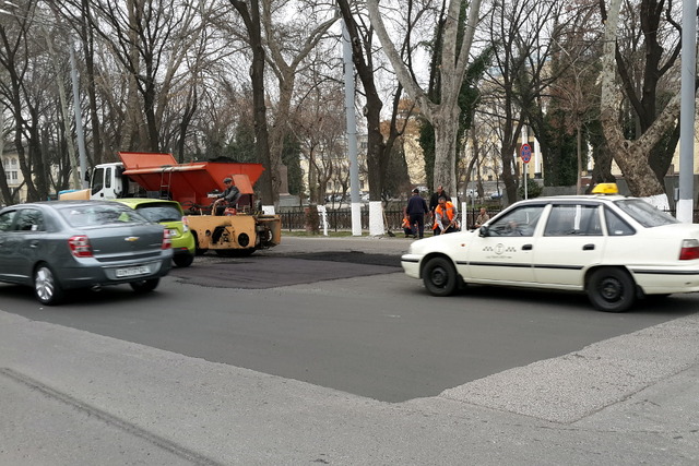 Дорожным ремонтникам пора задуматься о безопасности движения