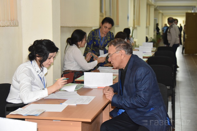 The polling station №483 in Tashkent.