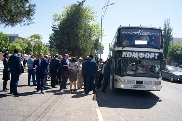 Из Шымкента в Узбекистан прибыл «Караван дружбы»