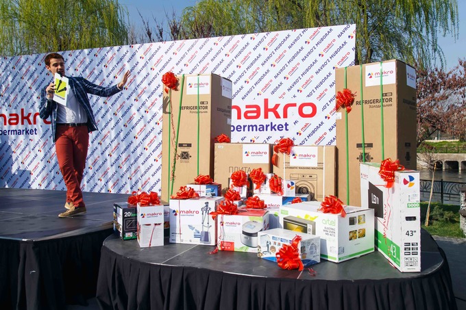 Сеть супермаркетов Makro провела праздничный розыгрыш