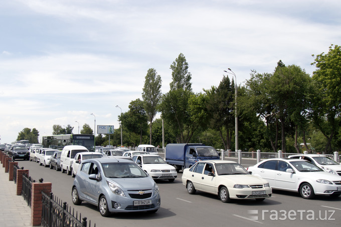 Сколько стоят автомобили на вторичном рынке и что влияет на их цену — обзор ЦЭИР