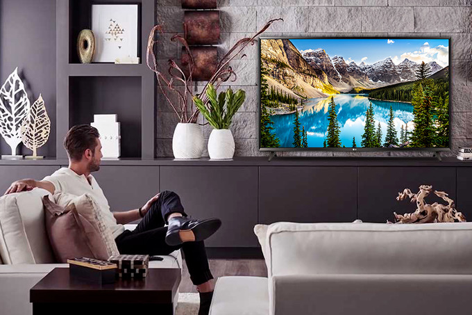 С телевизором LG UHD TV можно окунуться в будущее