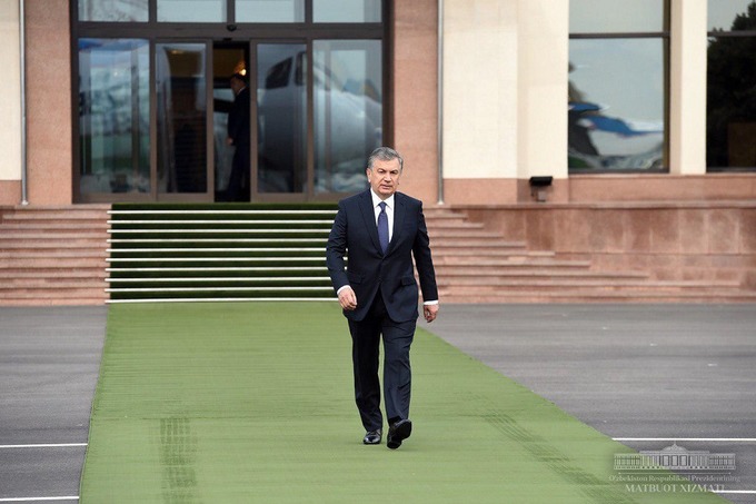 Shavkat Mirziyoyev Tojikistonga jo‘nab ketdi