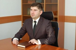 Rustam Abduraupov Respublika biznes va boshqaruv oliy maktabiga rahbar bo‘ldi