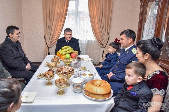 Odamlar zamonaviy sharoitga ega uylarda yashashi kerak — Shavkat Mirziyoyev