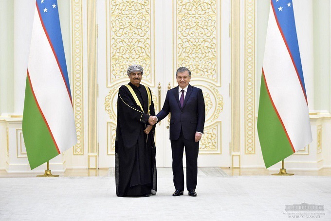 Shavkat Mirziyoyev xorijiy davlatlar elchilaridan ishonch yorliqlarini qabul qildi