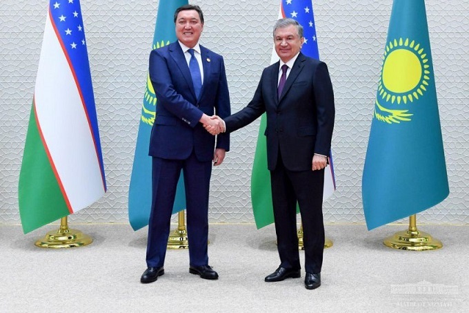 Shavkat Mirziyoyev Qozog‘iston bosh vazirini qabul qildi