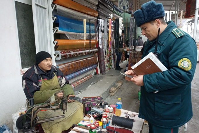 Andijondagi bozorda 350 dan ortiq pichoqning uchi to‘mtoqlashtirildi