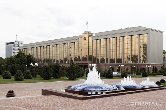 Government of Uzbekistan resigns following election of new parliament