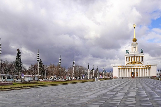 В Москве вводят всеобщий режим самоизоляции