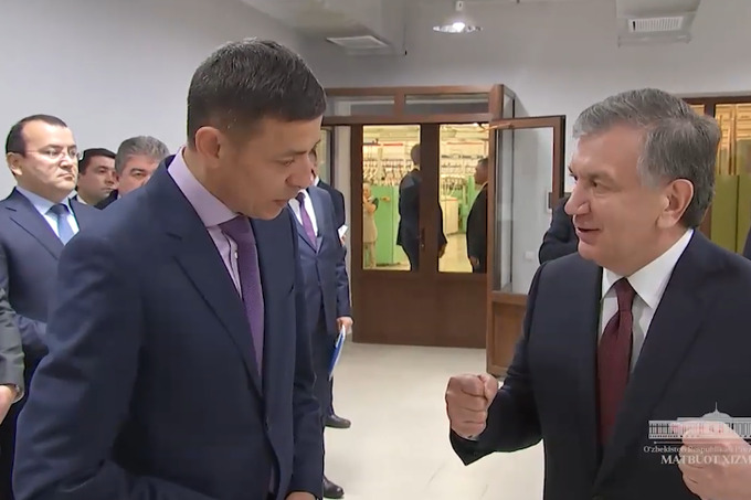 Nurbek Ergashev va Prezident Shavkat Mirziyoyev, 2018 yil 13 dekabr. Prezident matbuot xizmatining videolavhalari.