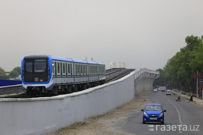 Движение метро на Кольцевой линии замедлено