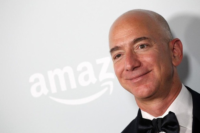 Jeff Bezos Amazon kompaniyasi direktorligidan ketadi