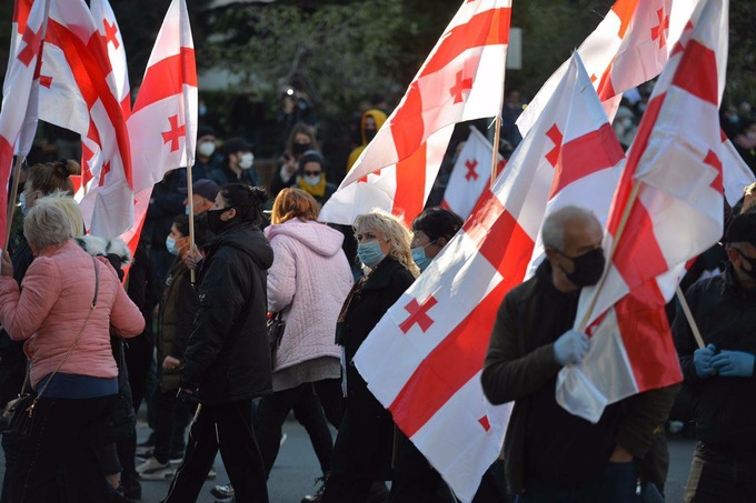 После ареста главы оппозиции в Грузии начались протесты