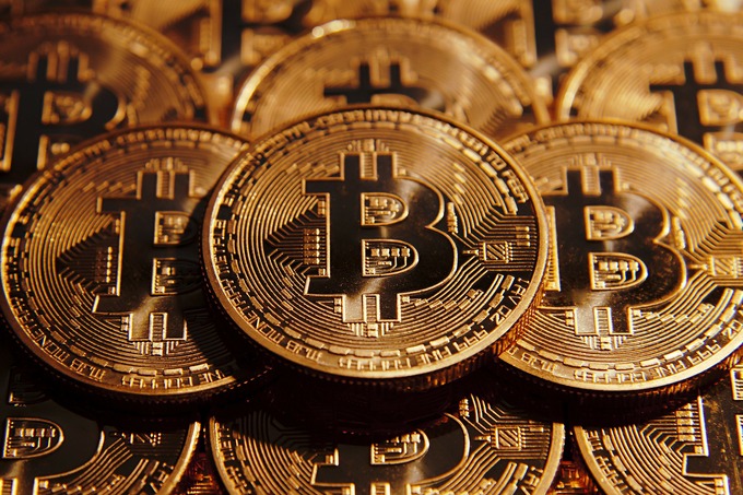 Bitcoin narxi ikki kunda deyarli 6,5 ming dollarga oshdi