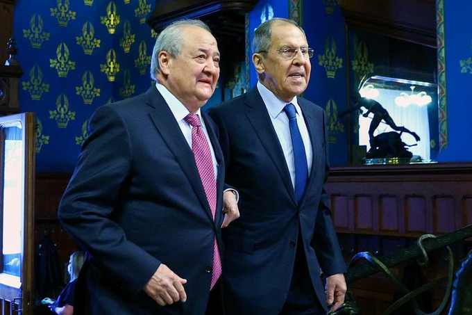 Abdulaziz Kamilov i Sergey Lavrov.