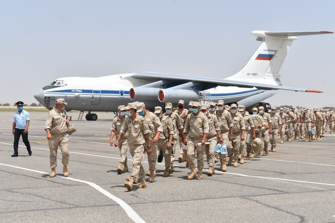 Российские военные прибыли на учения в Сурхандарью