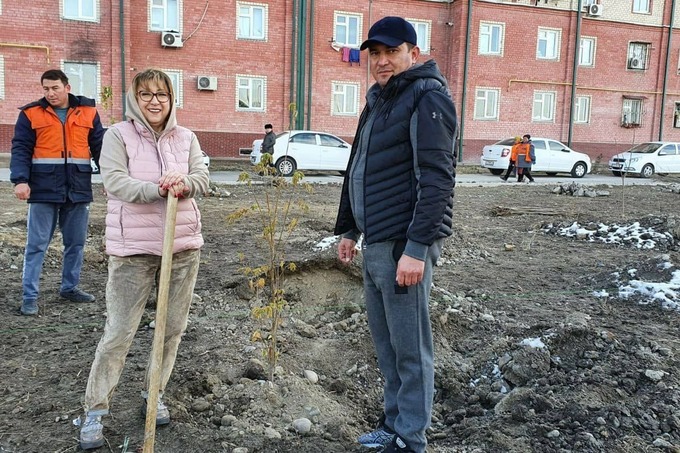 Рано Джураева и Хаёт Иногамов.