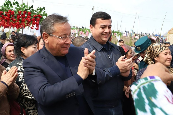 Shuhrat Abdurahmonov o‘zini haqiqiy andijonlik deb bilganlarni har kuni Andijon polkasiga raqsga tushishga chaqirdi