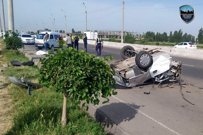 Toshkentda Nexia beton simyog‘ochga urilishi oqibatida haydovchi vafot etdi