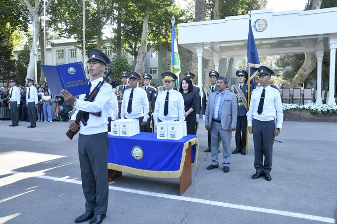 Курсанты военных вузов Узбекистана принесли присягу (фото)