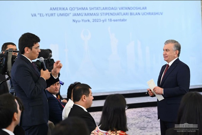 Iqtisodchi Behzod Hoshimov va Botir Qobilov prezident Mirziyoyev bilan nimalar haqida gaplashdi?