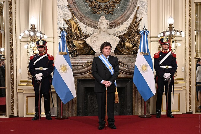 Аргентина парламенти президентнинг ислоҳотлар пакетини маъқулламади