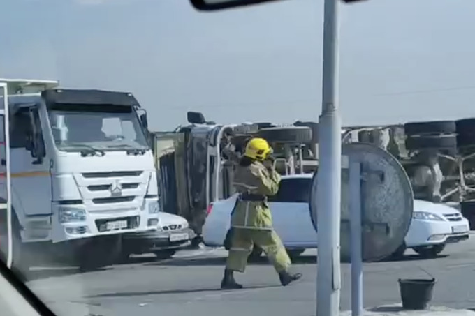 Buxoroda ichida o‘quvchilari bo‘lgan avtobus halokatga uchradi, bir o‘quvchi vafot etdi