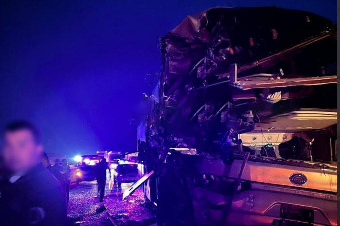 Двое погибли и четверо пострадали в ДТП в Джизаке