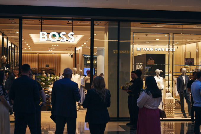 В Tashkent City Mall открылся монобрендовый бутик BOSS